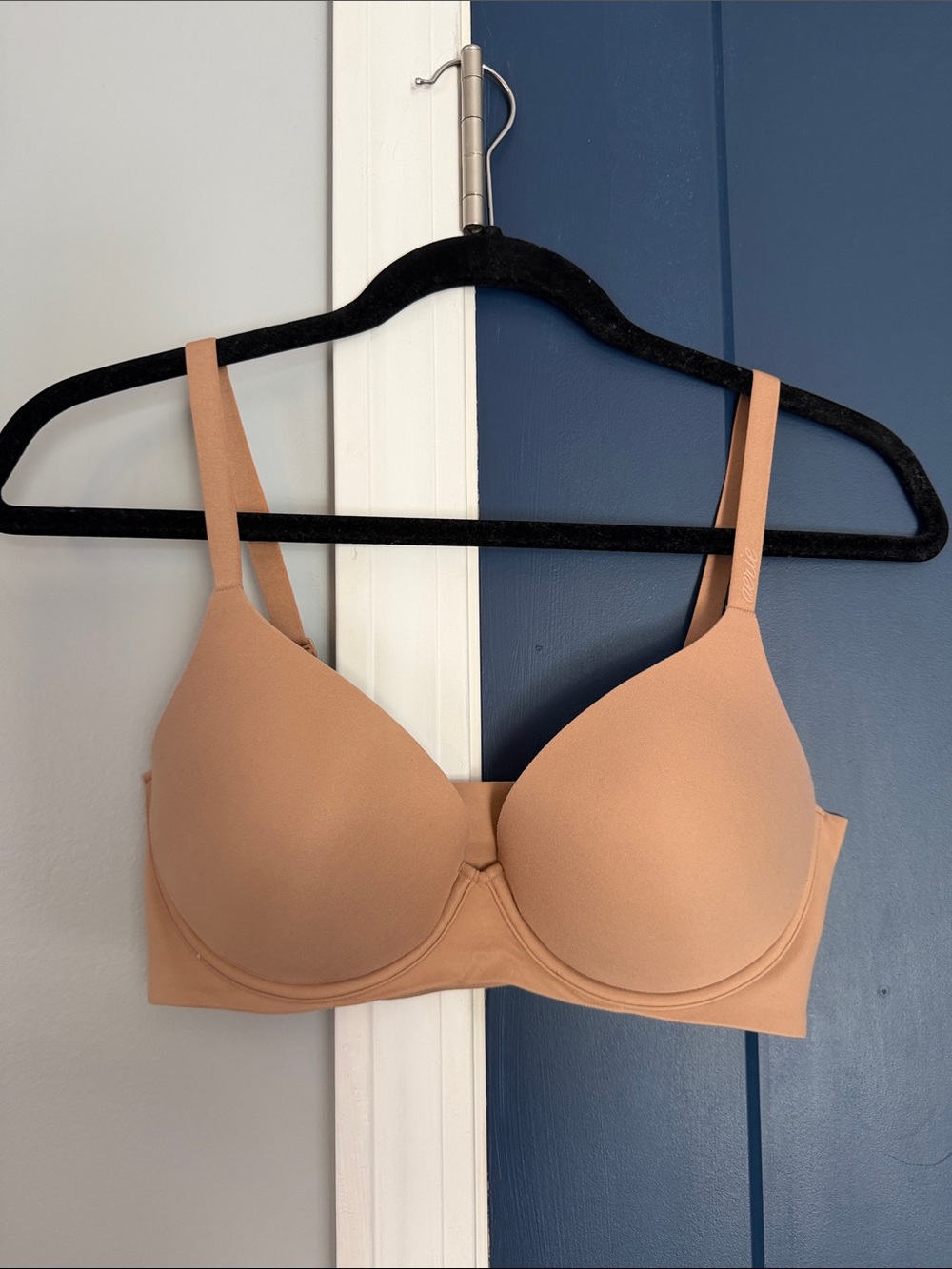 aerie Nude T-Shirt Underwire Bra plunge smoothez 34d padded push up